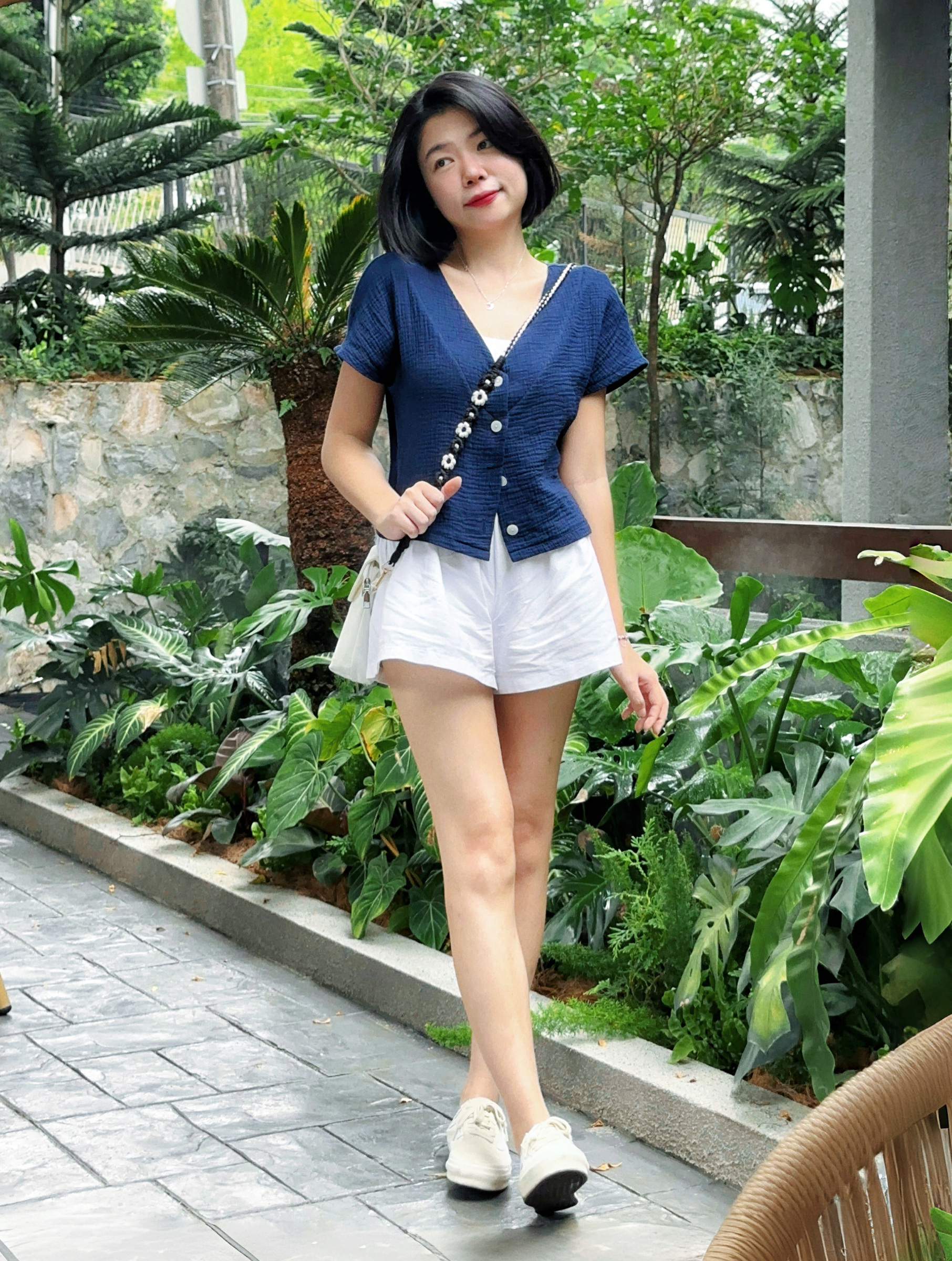 Himawari-website-vneck-top-indigo-9