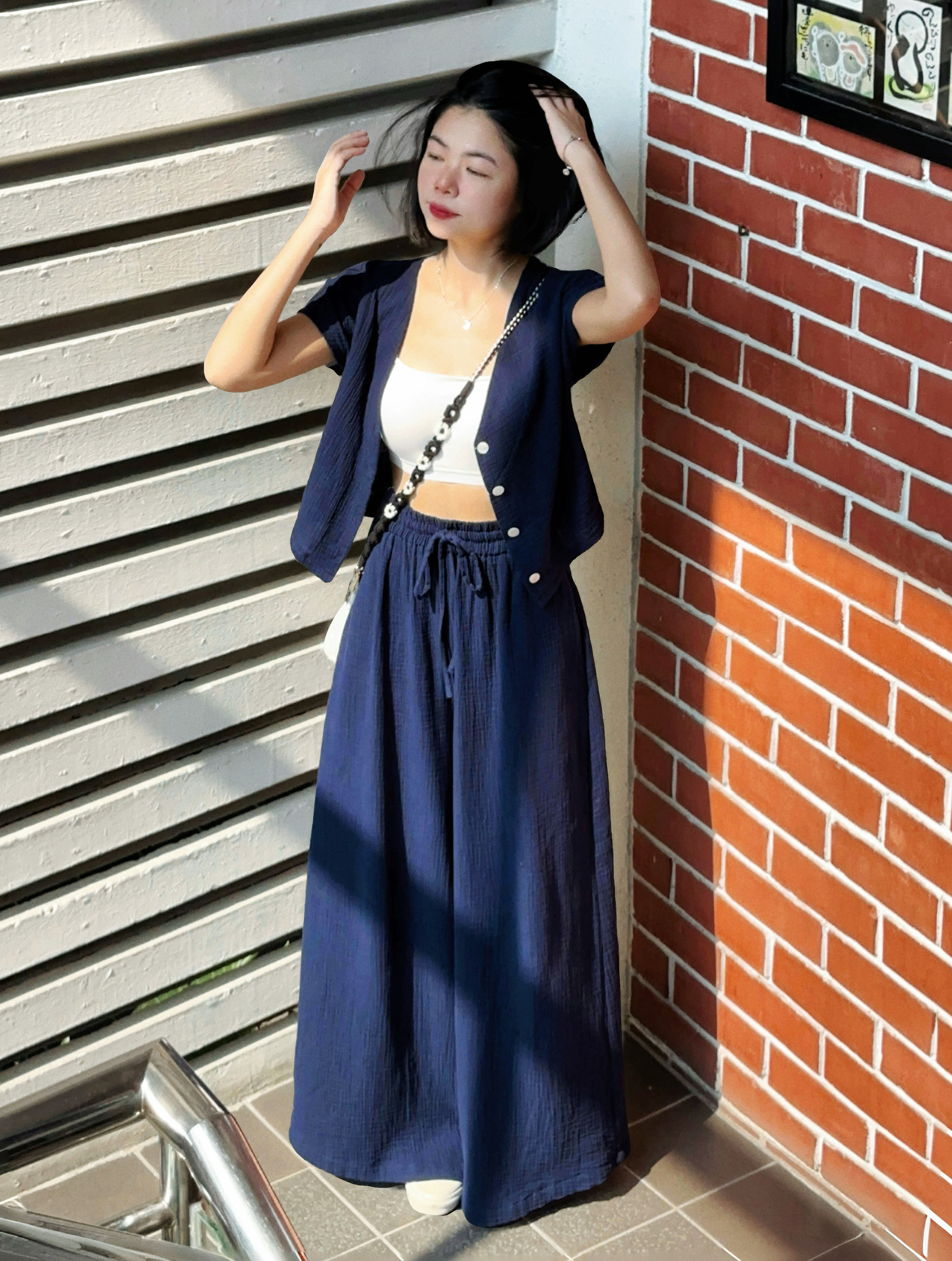 Himawari-website-vneck-top-indigo-3