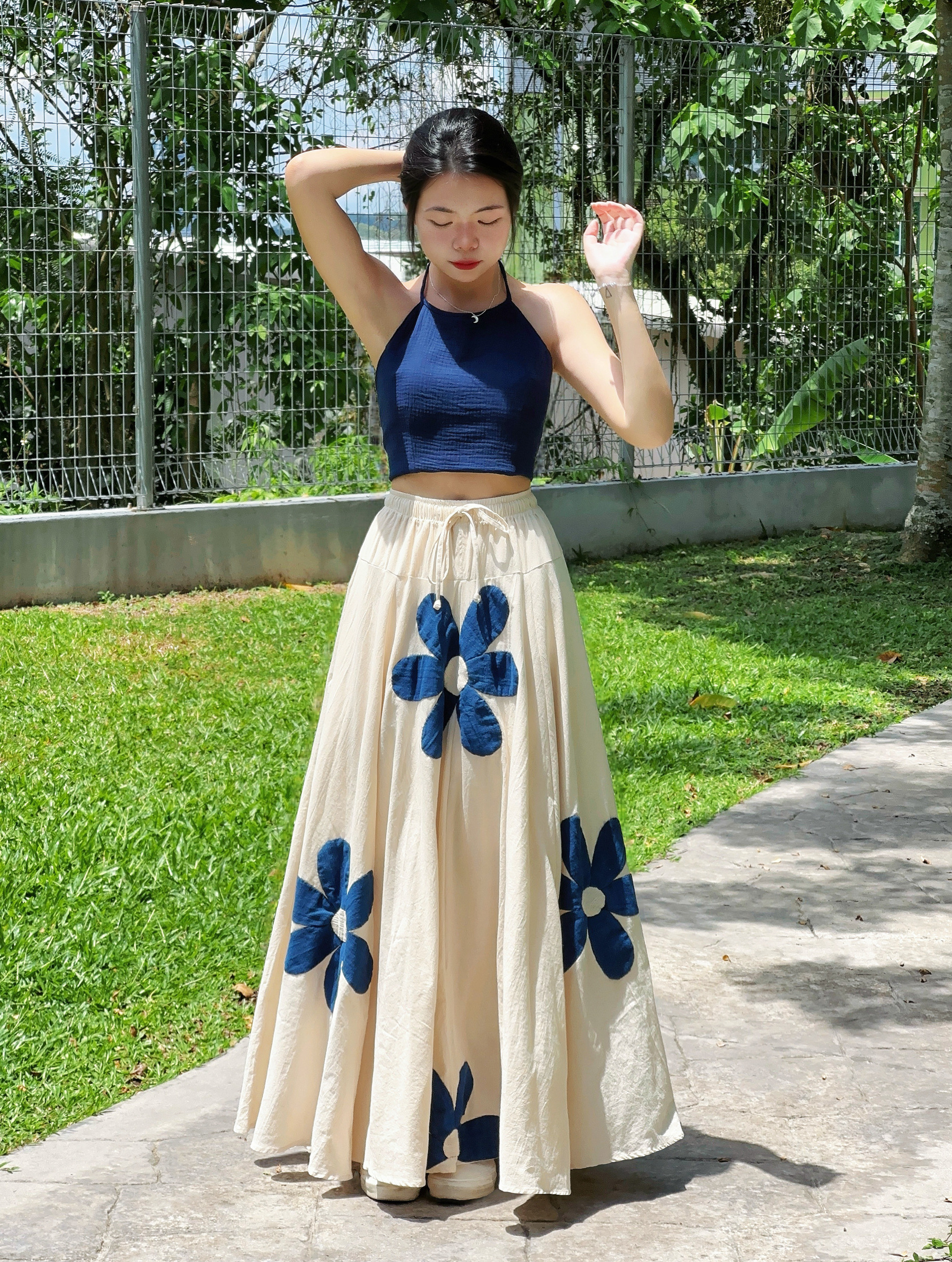 Himawari-website-balloonskirt-blueflower-4