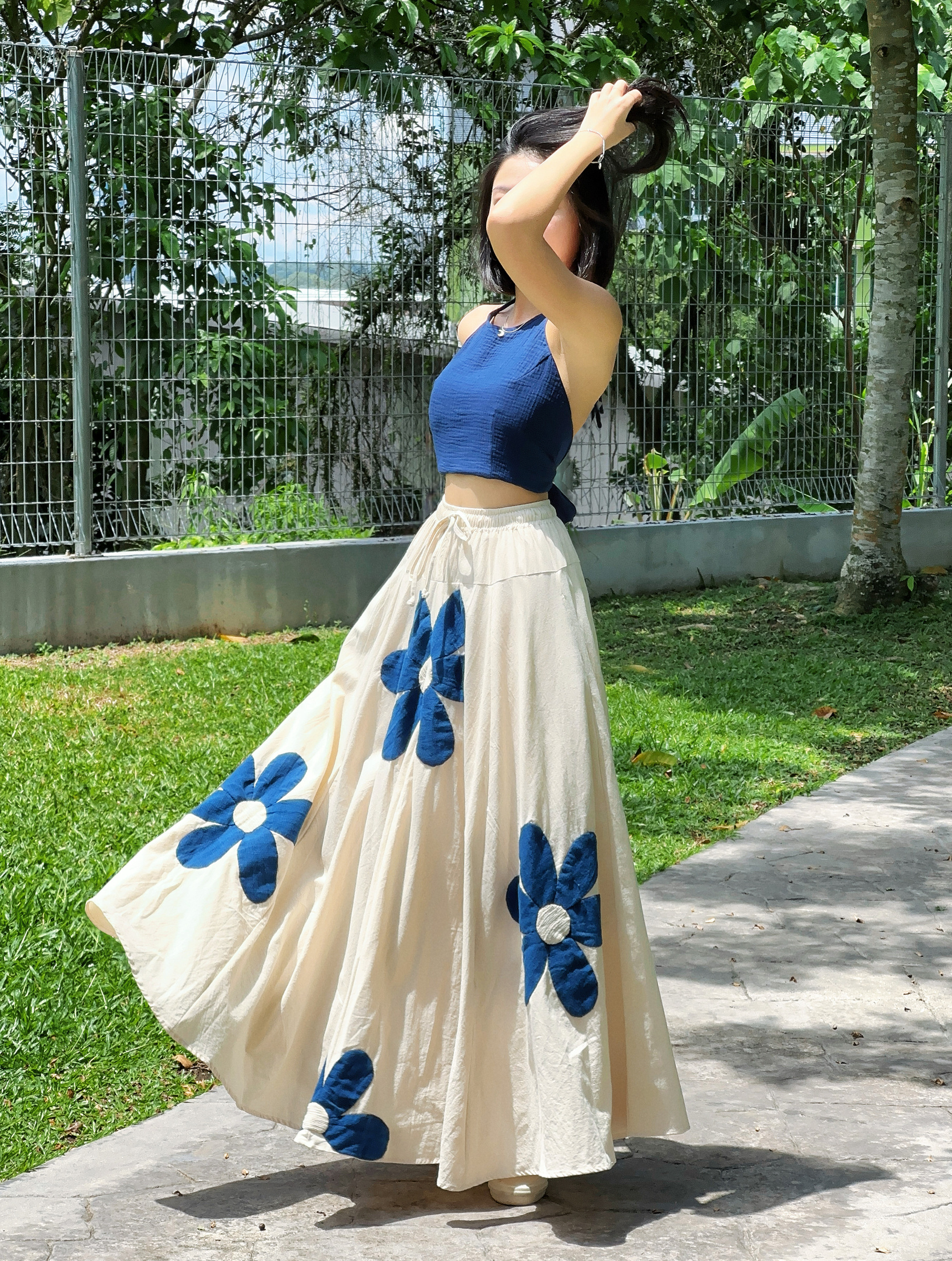 Himawari-website-balloonskirt-blueflower-5