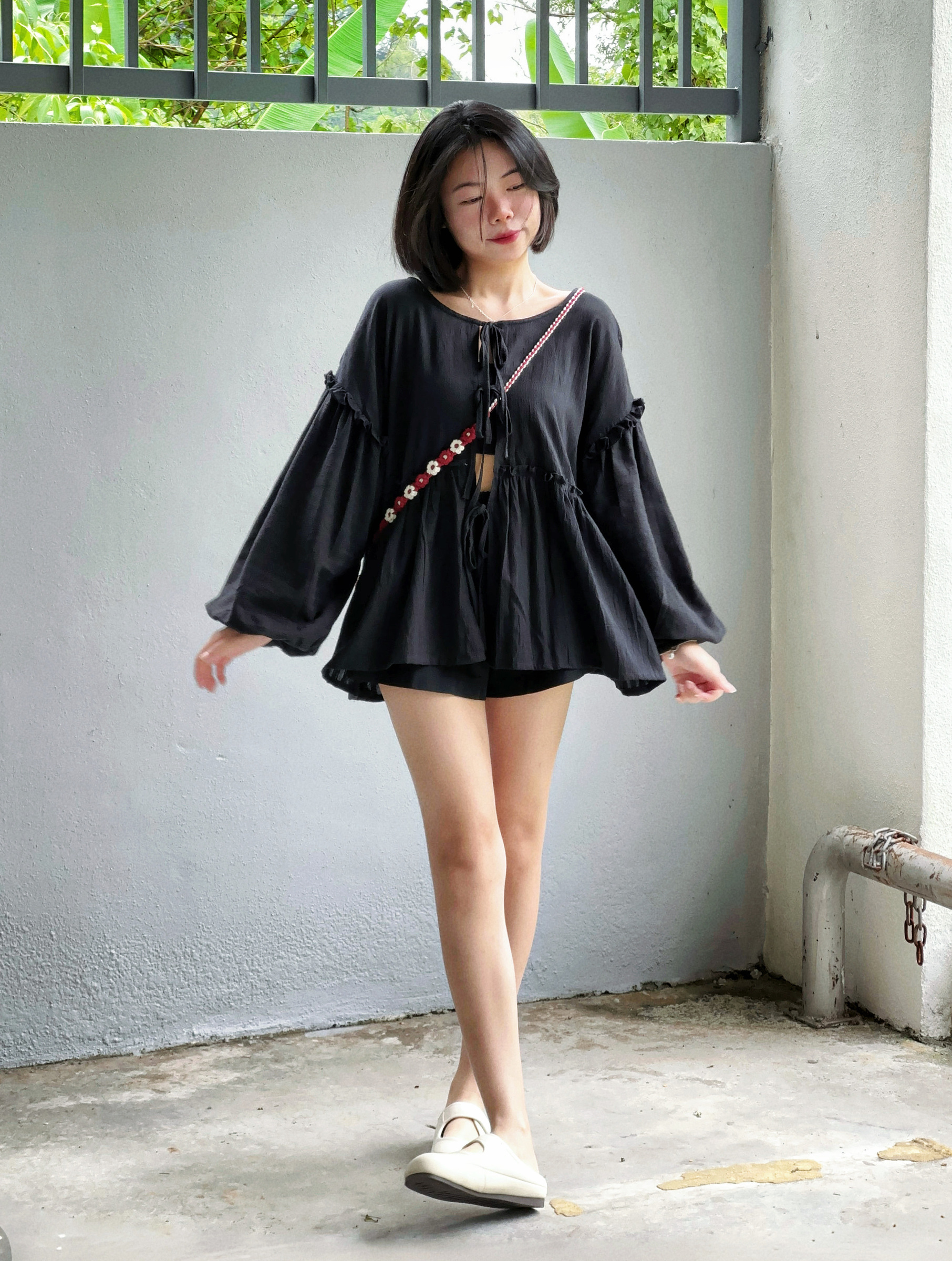 Himawari-website-ribbontie-longsleeve-black-2