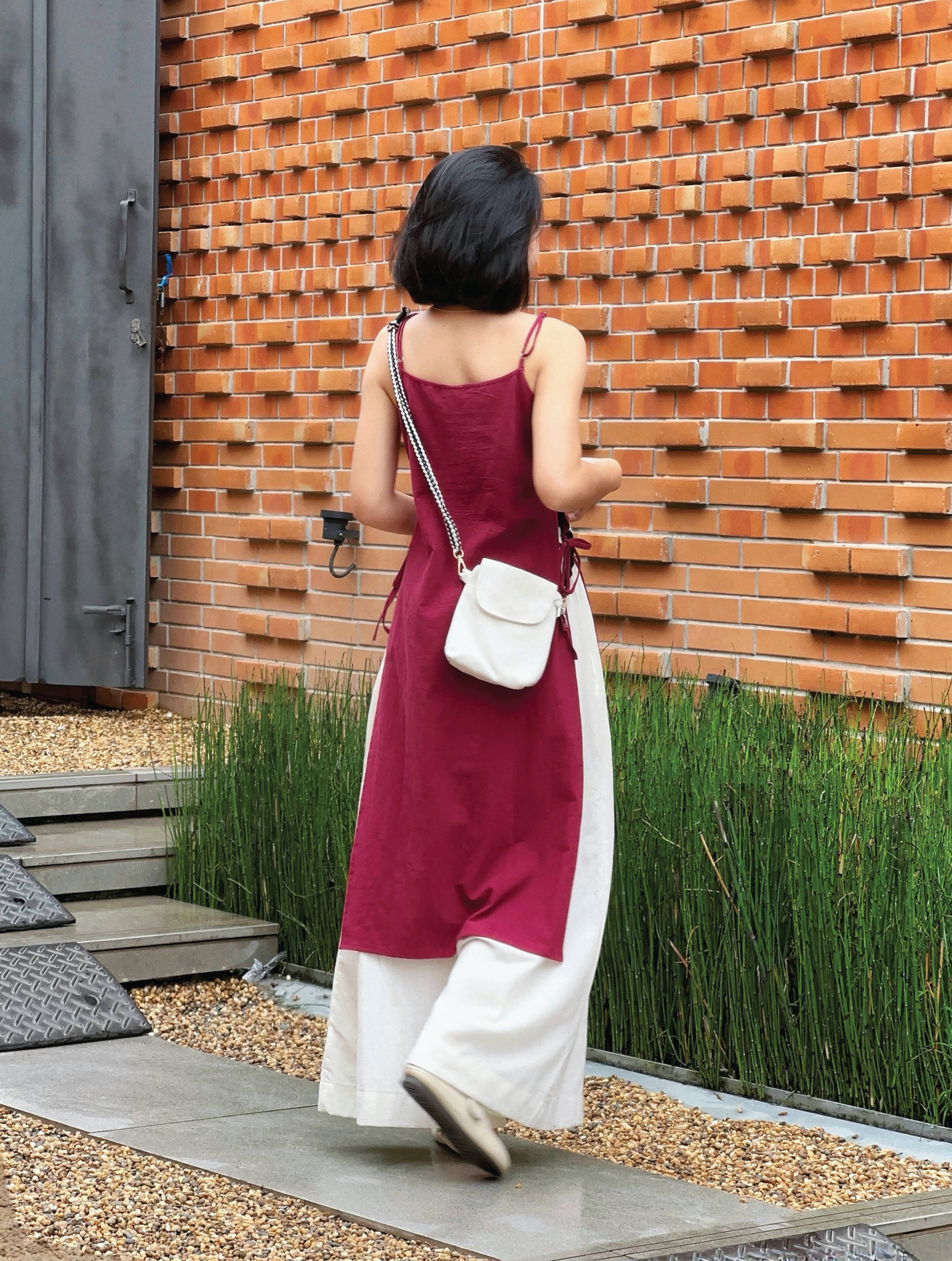 Himawari-website-sidetied-maroon-3