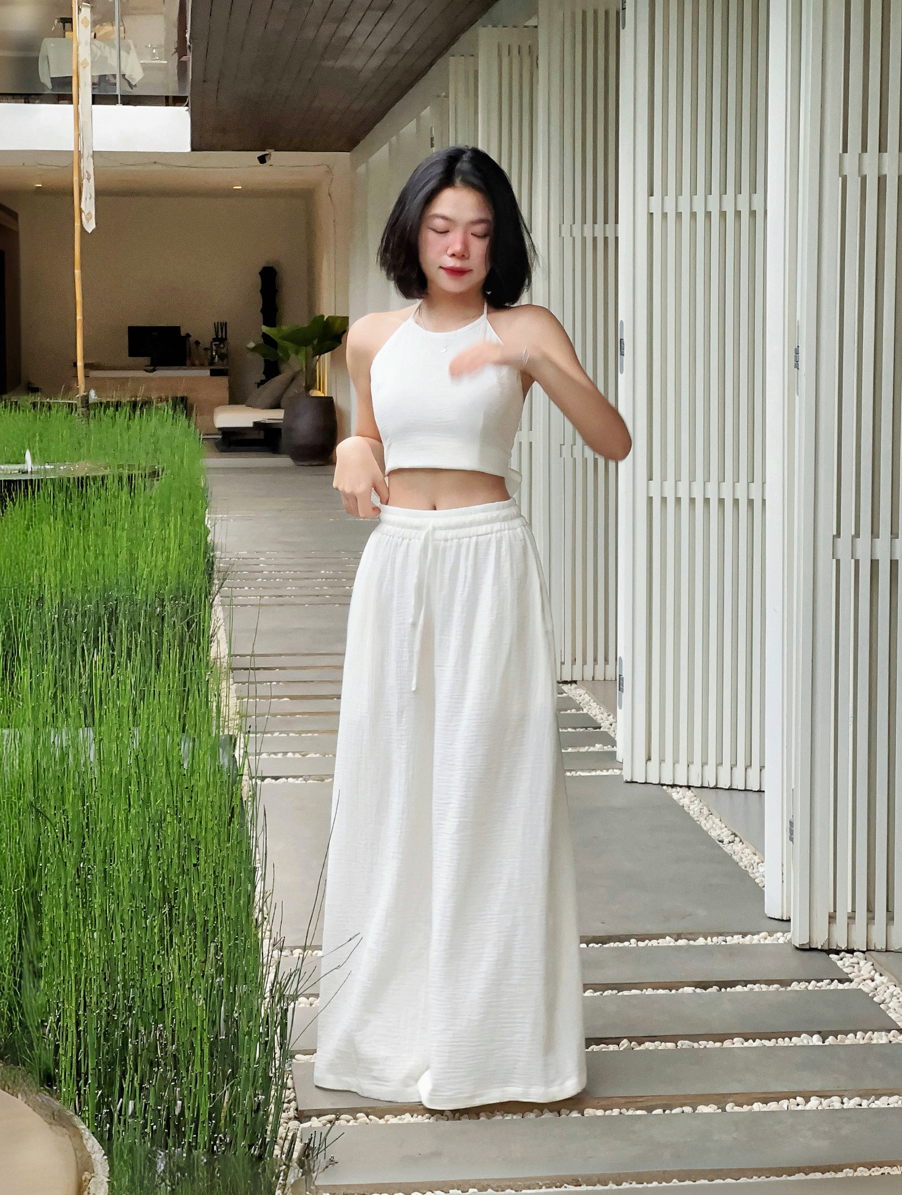 Himawari-website-openback-milkwhite-1