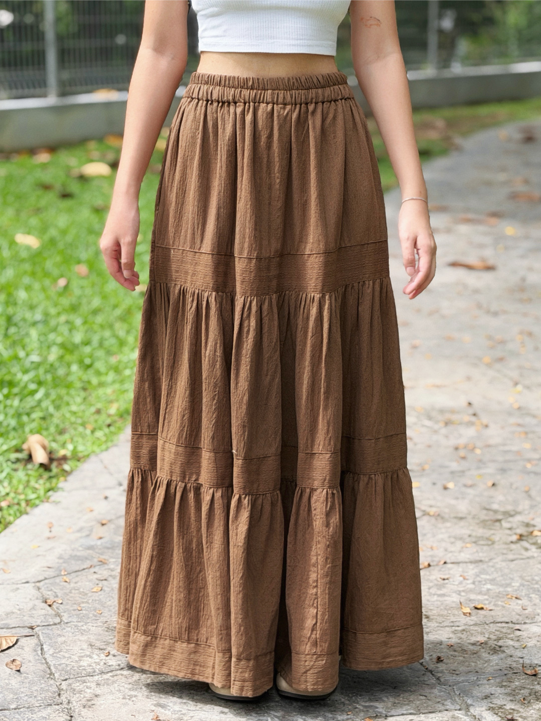 himawebsite-brownskirt-1