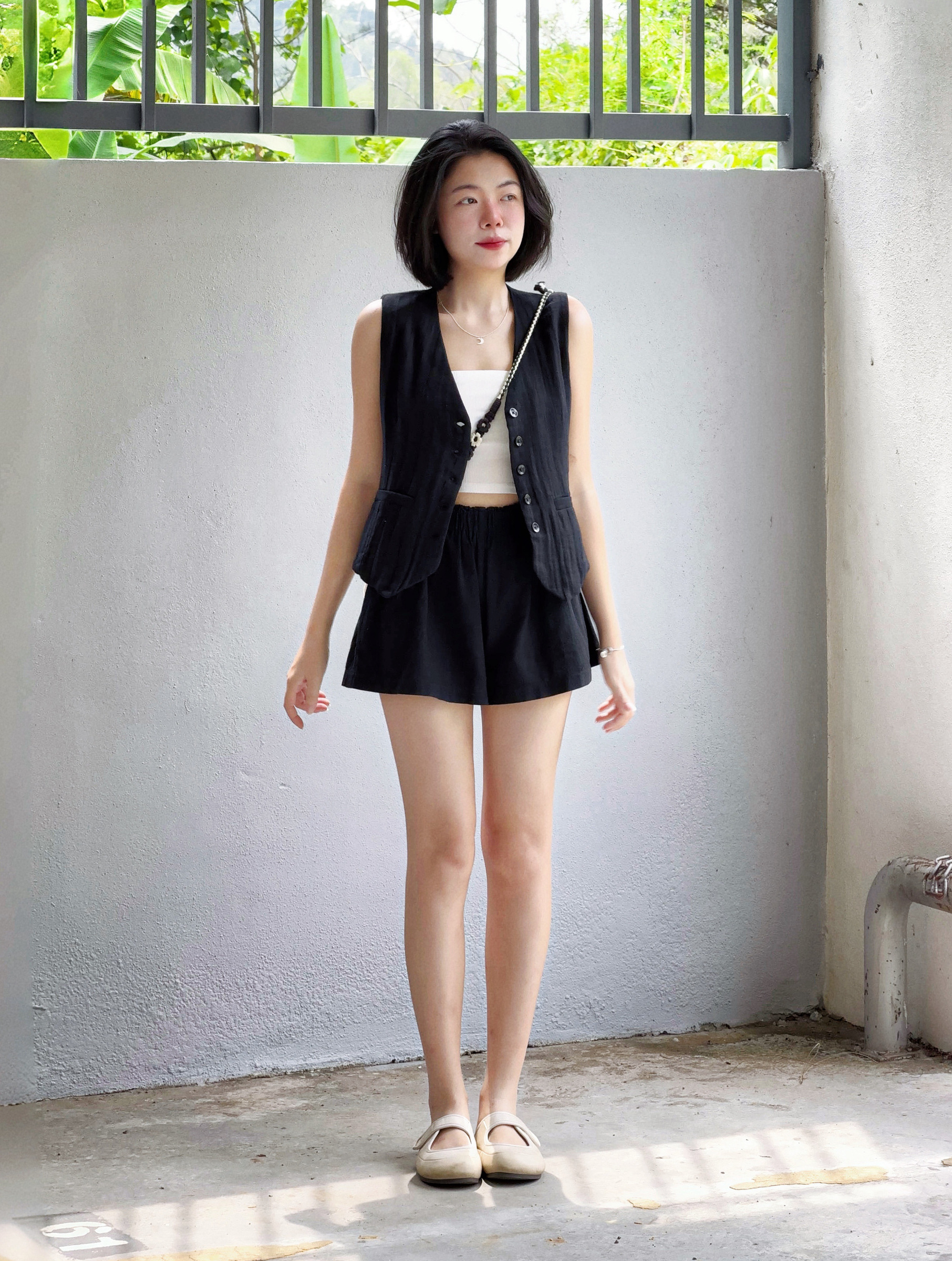 Himawari-website-cg-vest-black-8