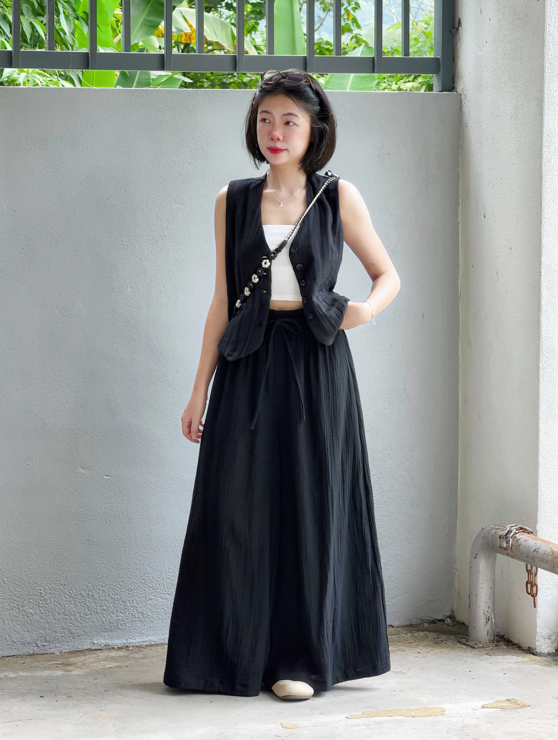 Himawari-website-cg-vest-black-6