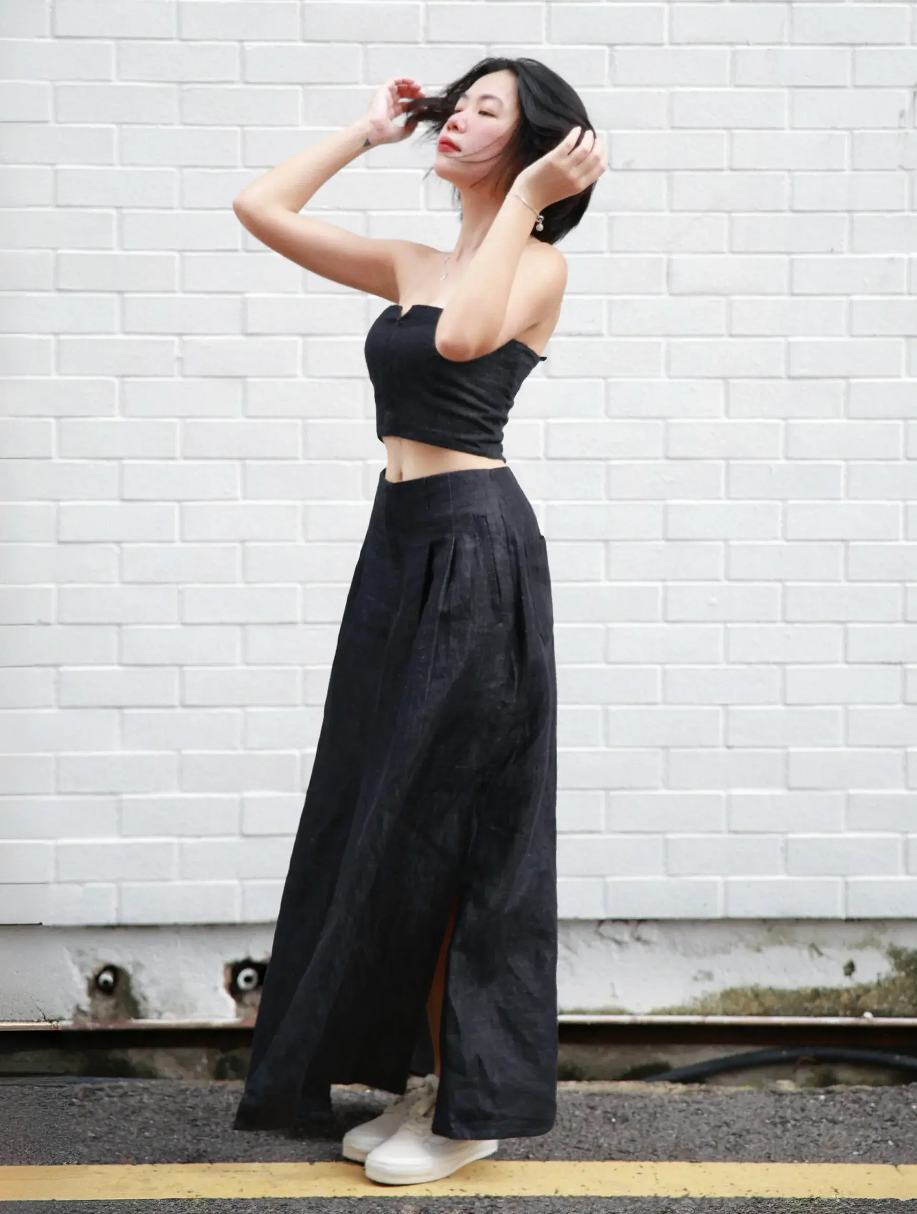 Himawari-website-tube-linenblack-2