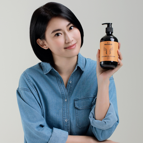 Green Gold Black Modern Bible Christian Bless Tree Sunrise Quote Instagram Post(9)