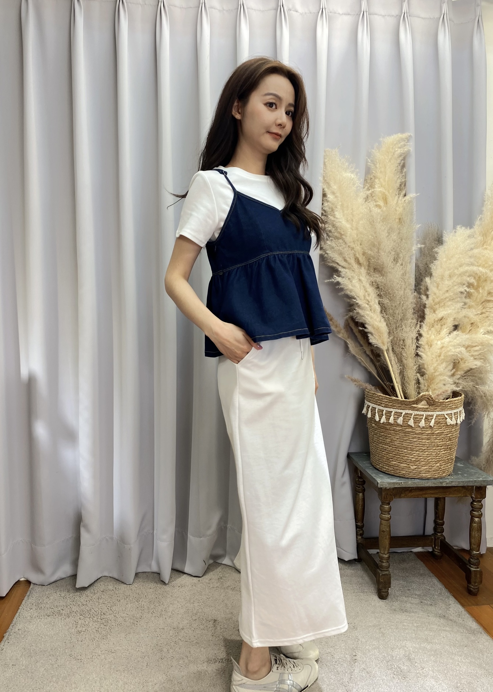 0EB1852B-638F-42D1-91E1-94129660F96C
