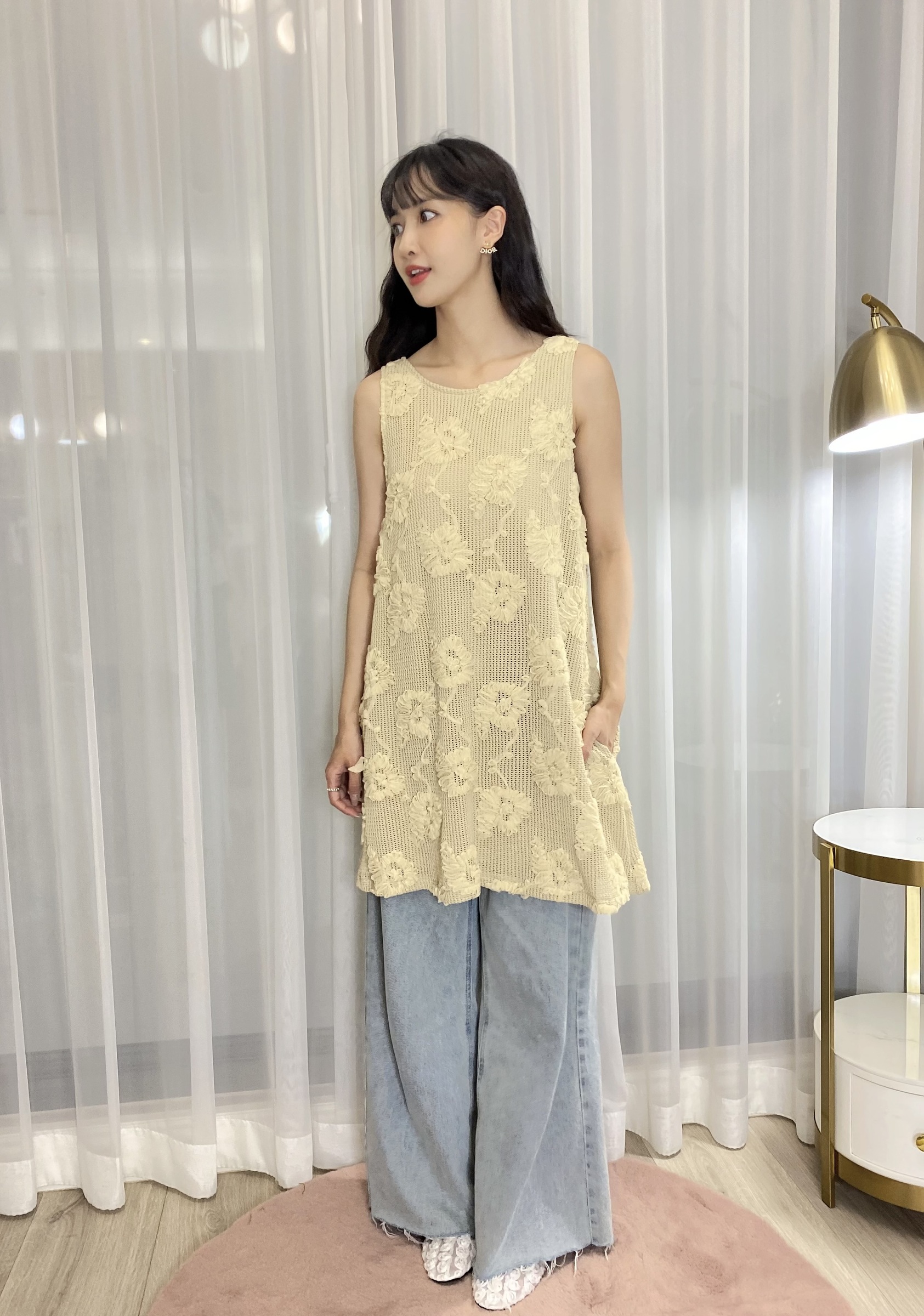 8111FECA-62B2-4C1F-A8B0-CD7317521A7F