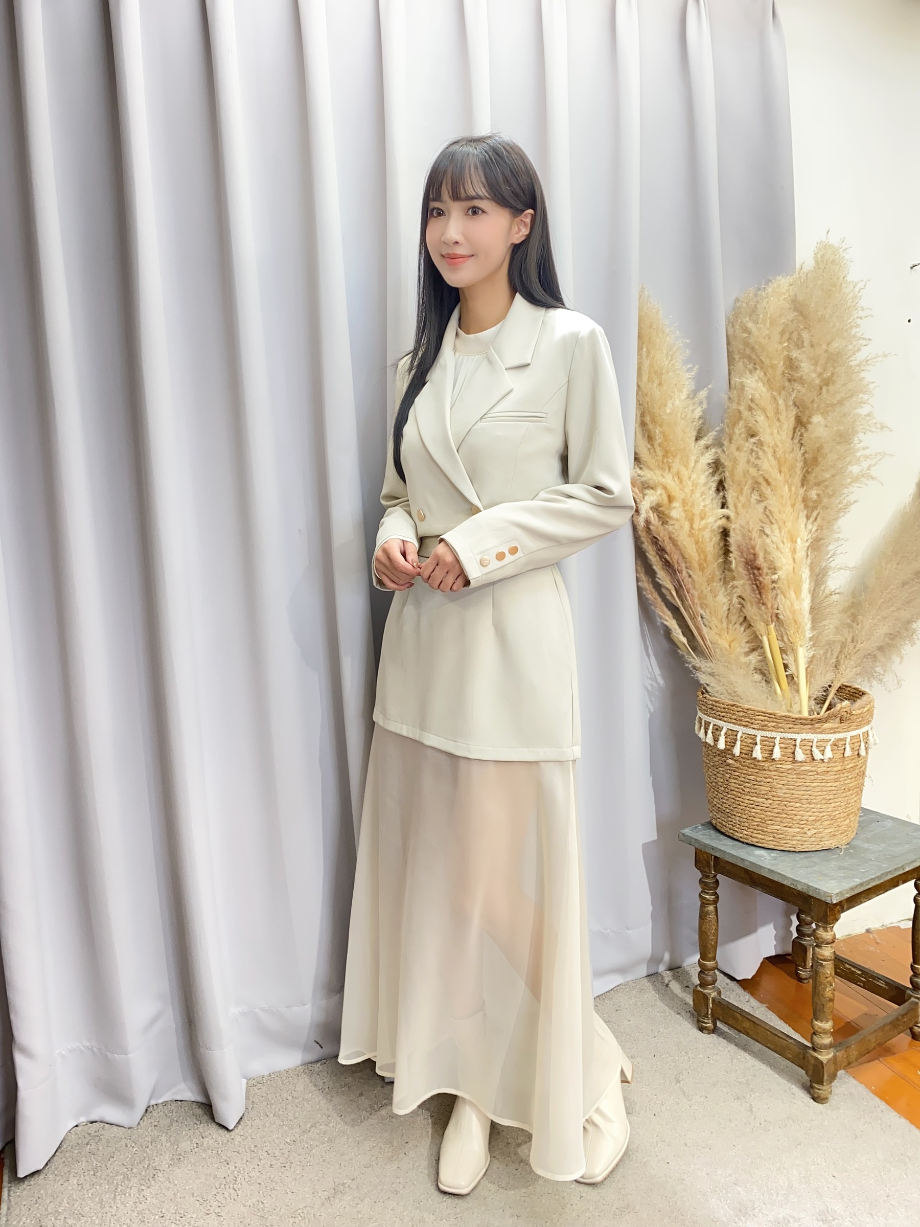 69A31FB6-C102-425C-939B-0D2F68AC7190