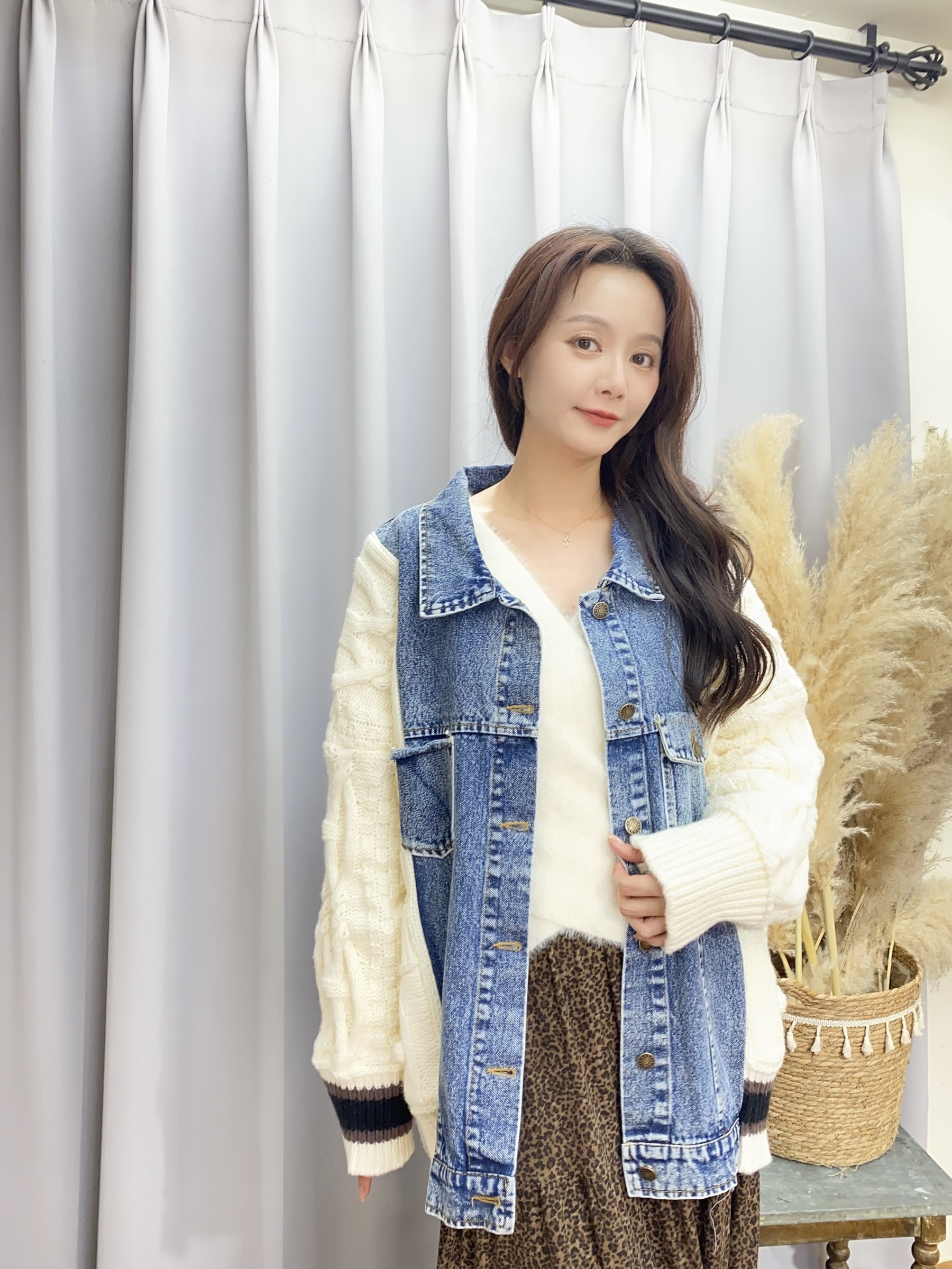 3D06B2E9-9939-41EC-9F5B-53F854AF2DE4