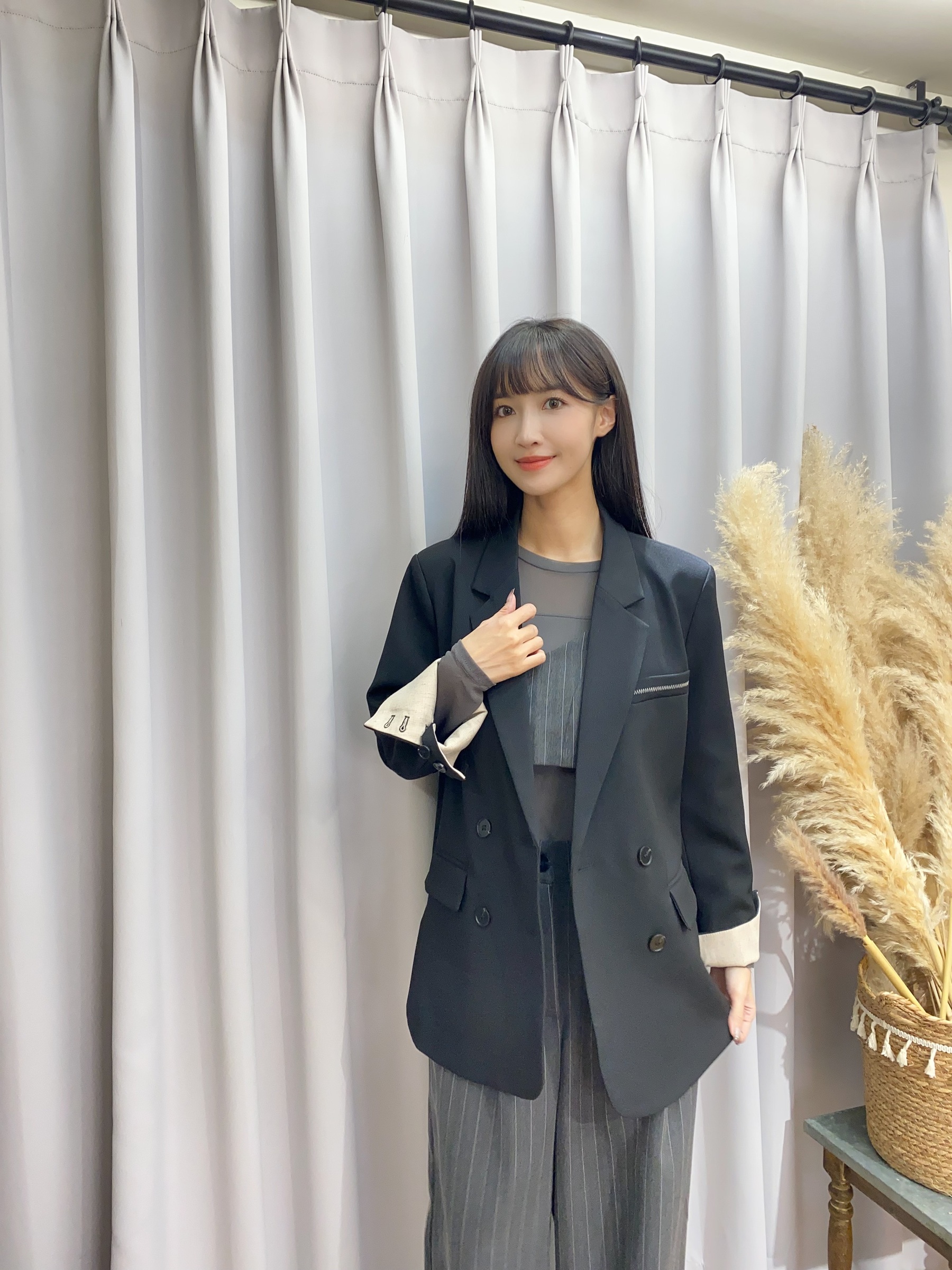 EDE28715-A9F6-4C14-AF69-BF91BEB6B142