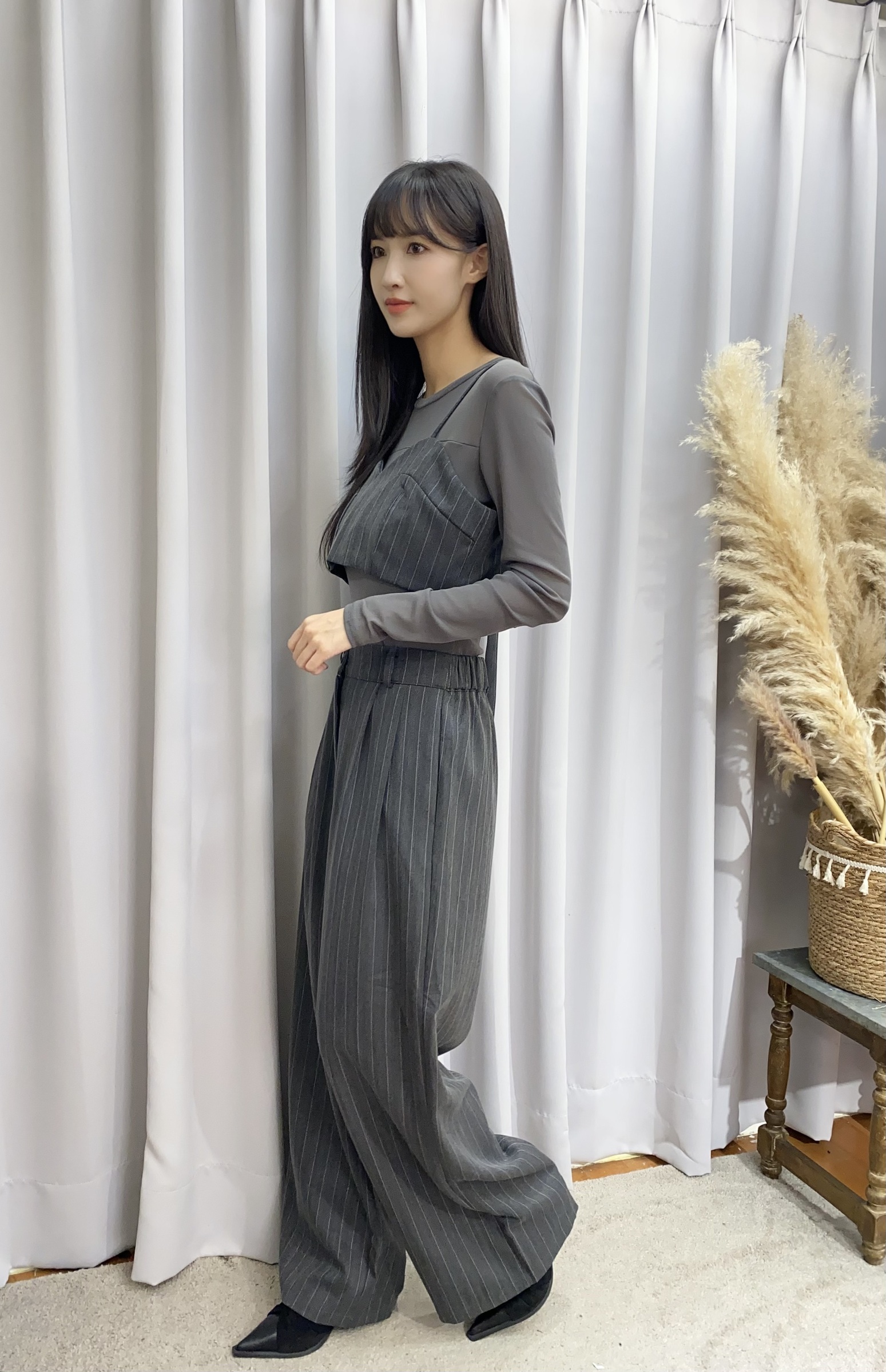 27639257-293C-42E8-B64C-488B8655D075