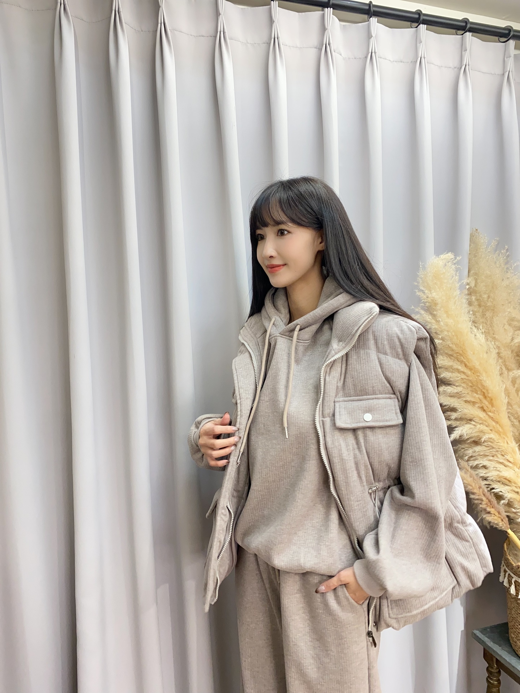 5FD40900-9CE7-4C0C-A3C8-4566A0FFA9CD