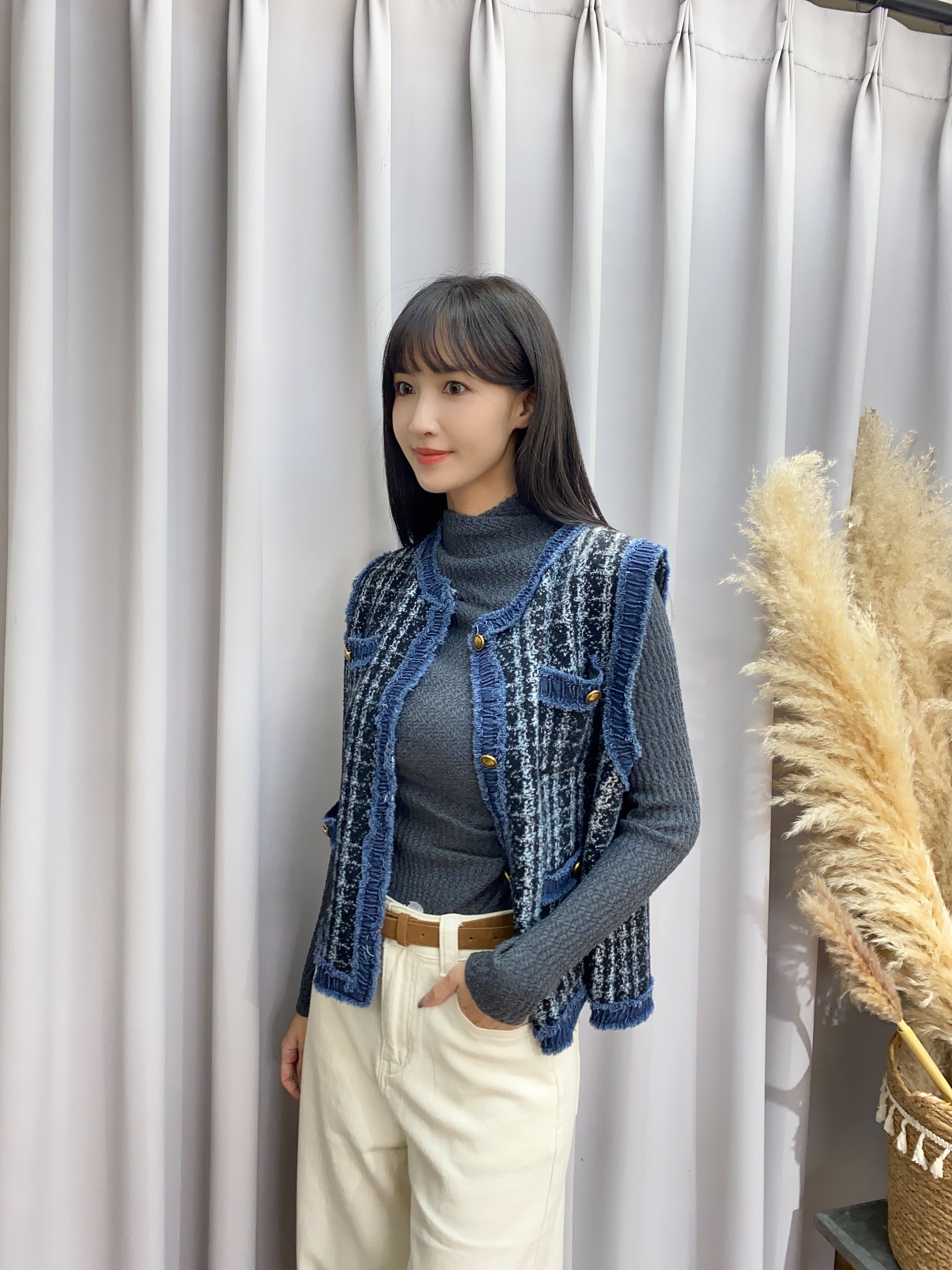 FEB6FFE8-5466-495C-93B5-B8FB453D160B