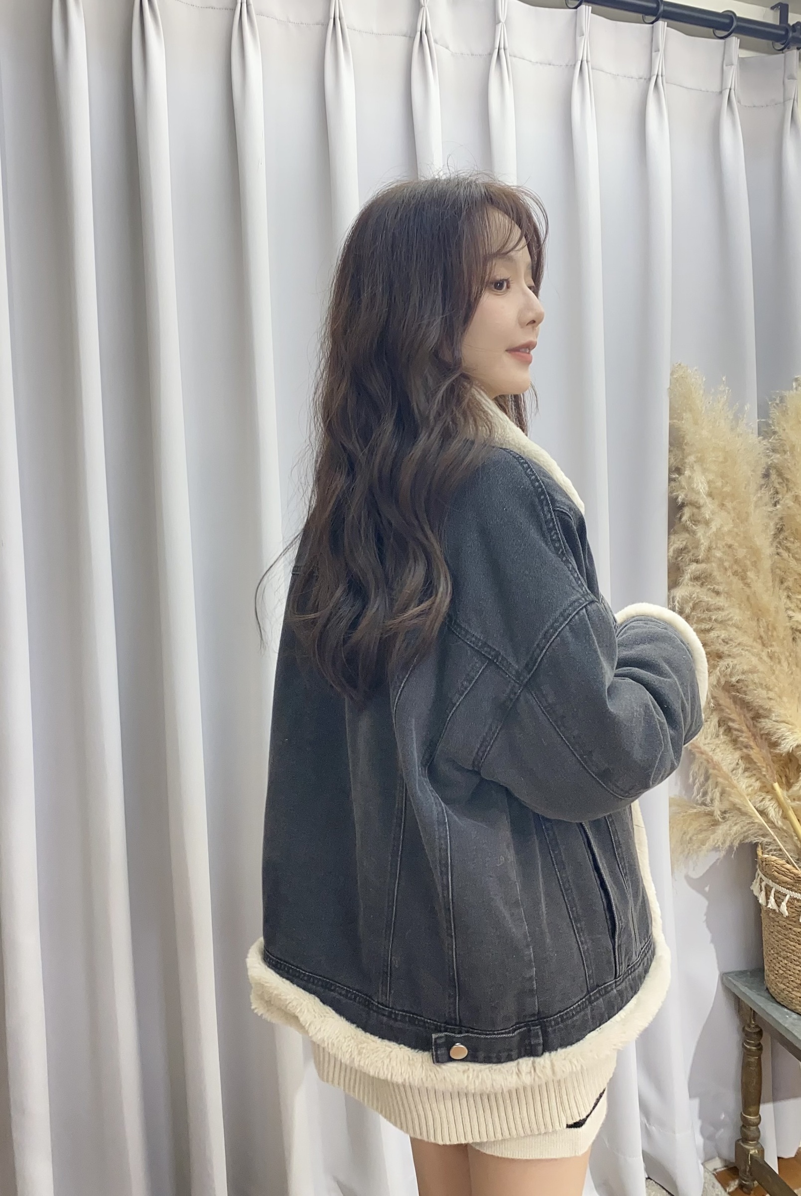 9E8C5B02-F788-4315-BD1B-5CAC8A9DBF1D