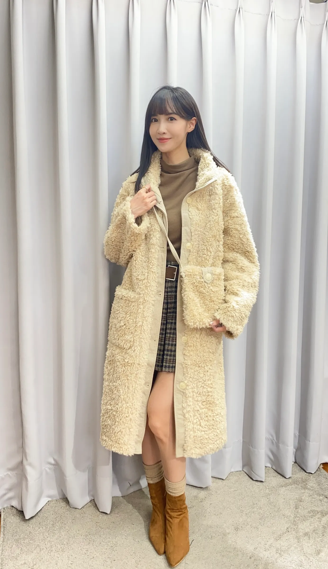 70016C6D-4BFF-4C54-9F30-20D56D6CB0CF 2