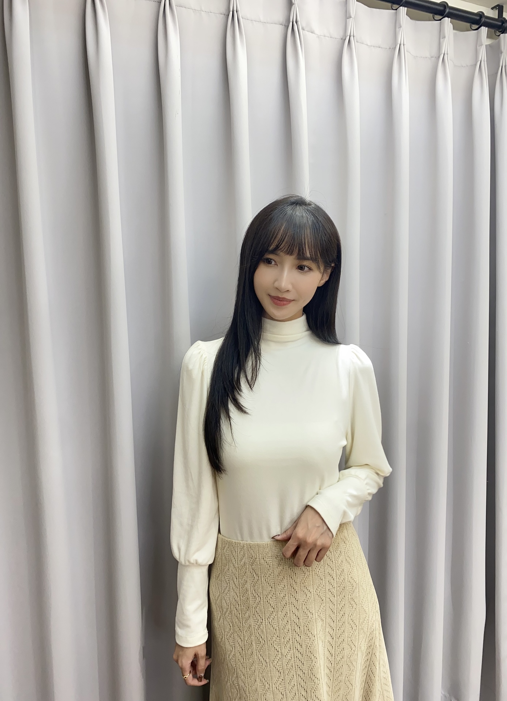 12507987-7A9B-4523-AC51-F2B2D6C704EA