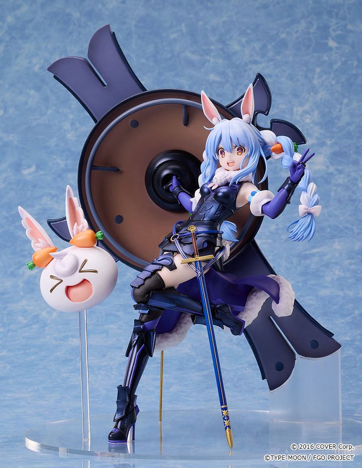 Usada Pekora × Mash Kyrielight 17 Collaboration Figure