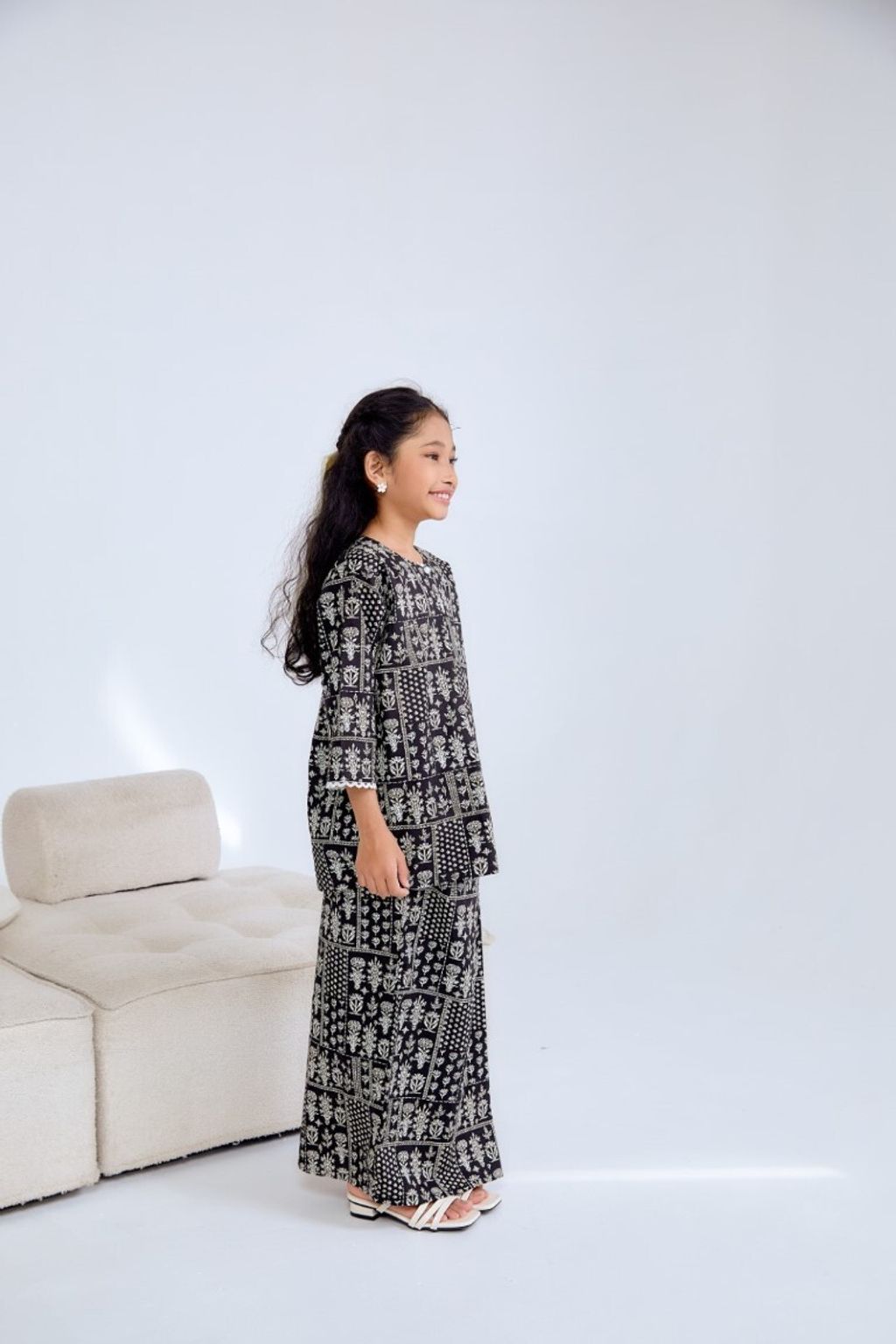 inayah0175463 (Large) (Medium)