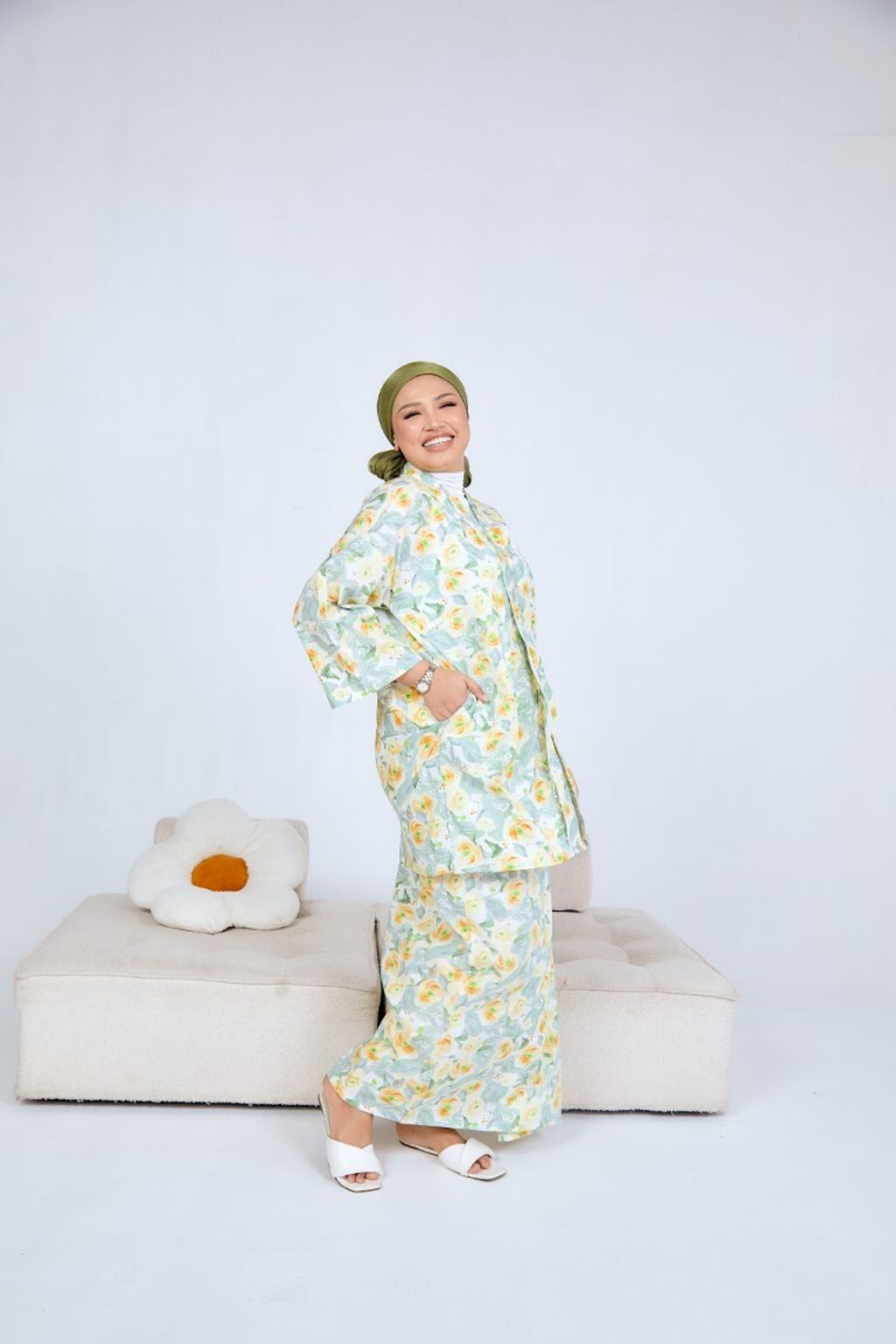 inayah0380664 (Medium)