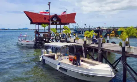 6caa3b685f-kapalai-dive-boat