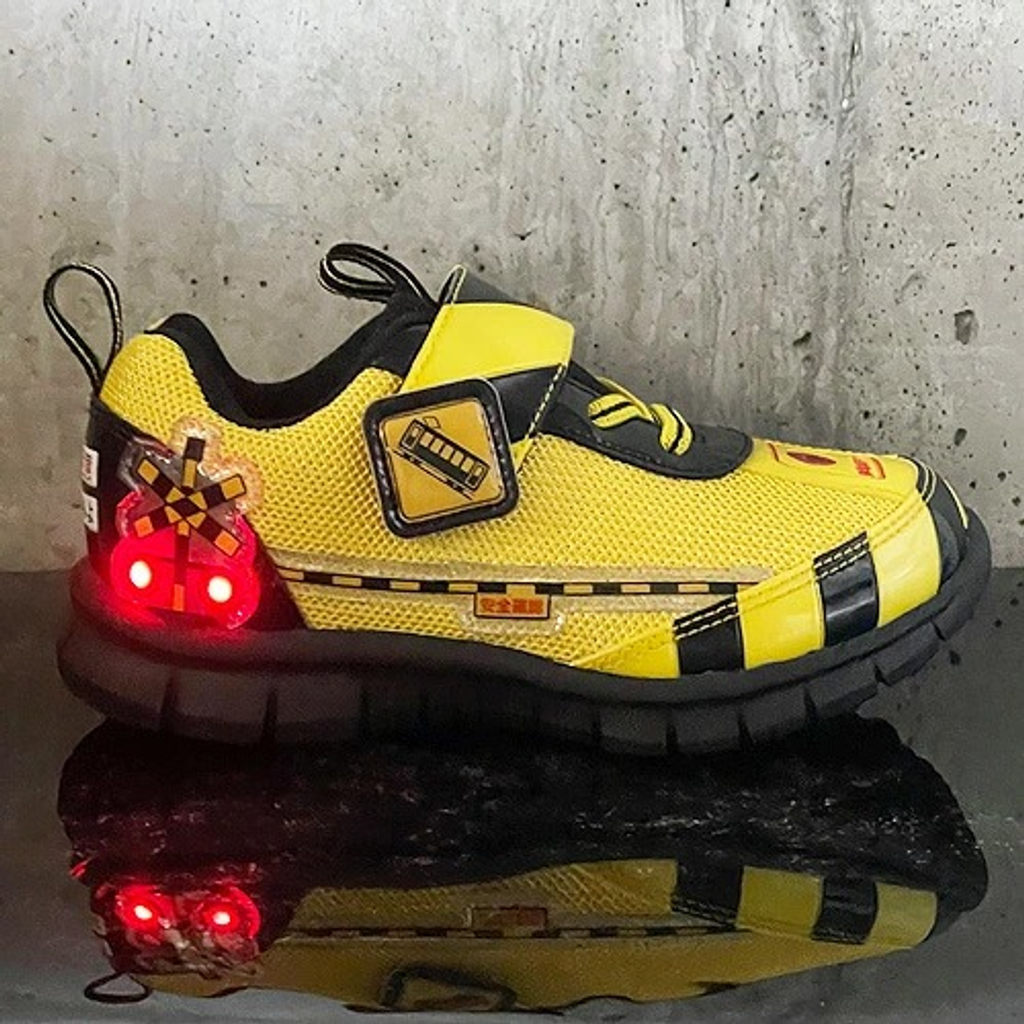日本🇯🇵鐵路迷發瘋的發光鞋 (15-19)-9