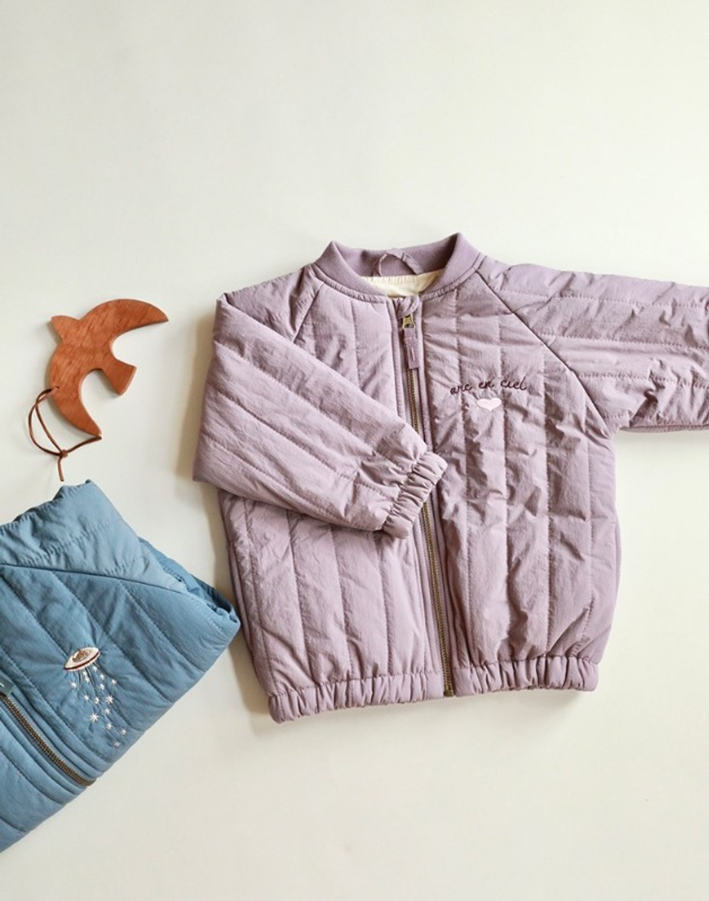 北歐刺繡防潑水防風夾棉飛行外套_(霧紫獨角獸100)-9