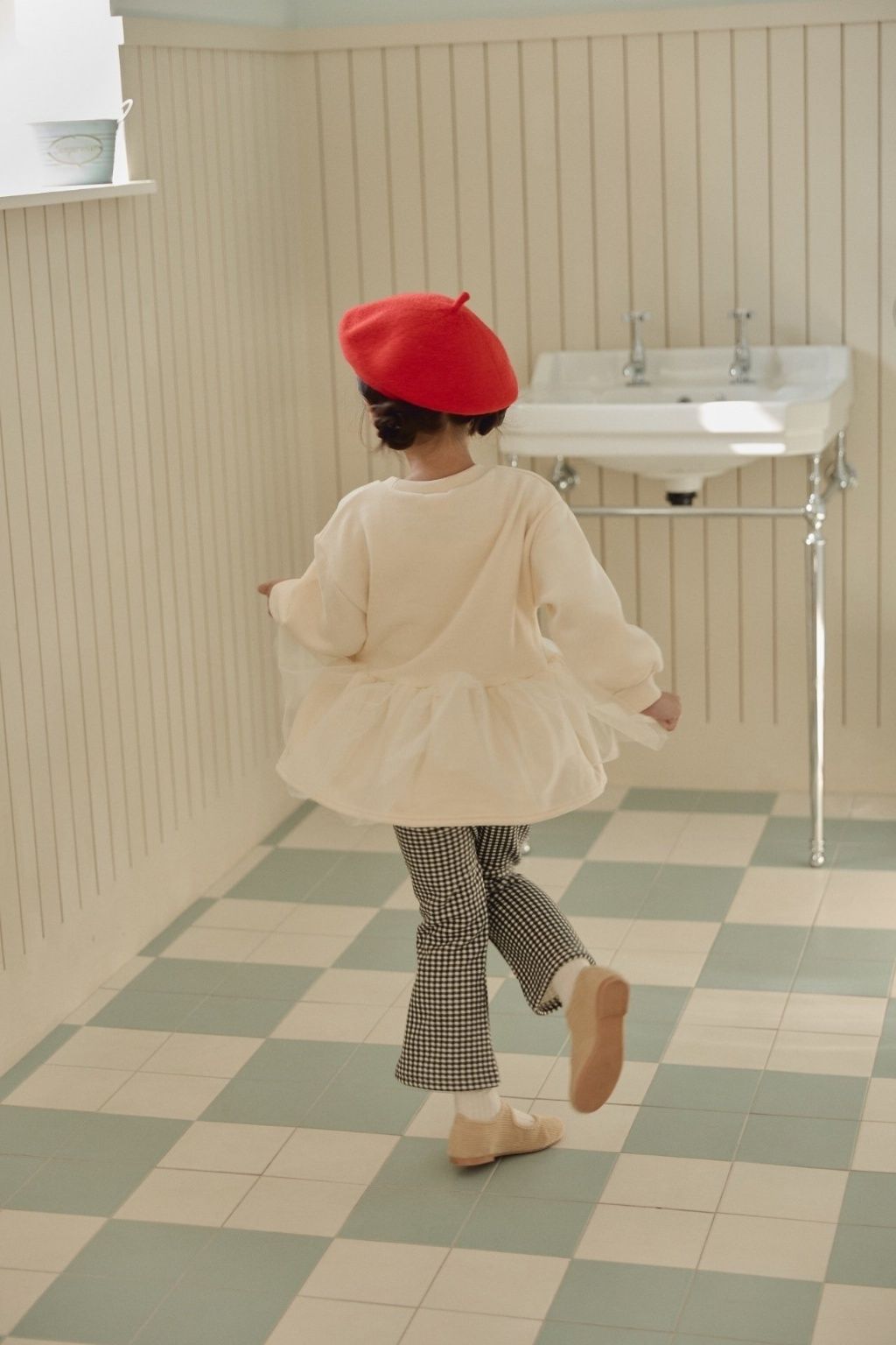 DM_20251116221341_009