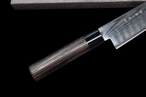興隆刀剪行〕*藤次郎TOJIRO 黑疾風系列不銹積層大馬士革紋和牛刀240mm