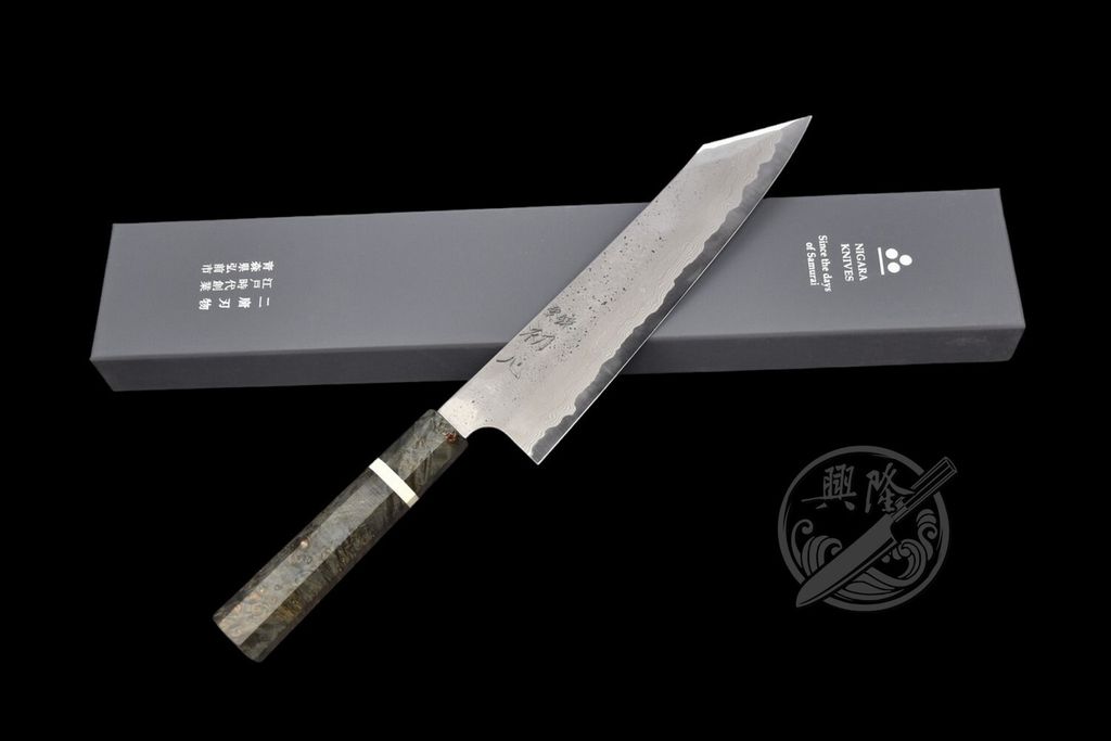 興隆刀剪行〕初心X 二唐刃物鍛造所青鋼積層梨地和牛刀240mm / 和 興隆刀剪行〕初心X 二唐刃物鍛造所青鋼積層梨地和牛刀240mm / 和