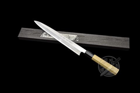 一刀斎虎徹　柳葉　27cm 青鋼 一刀斎虎徹 柳葉 27cm 青鋼 一刀斎虎徹 柳葉 27cm 青鋼 【