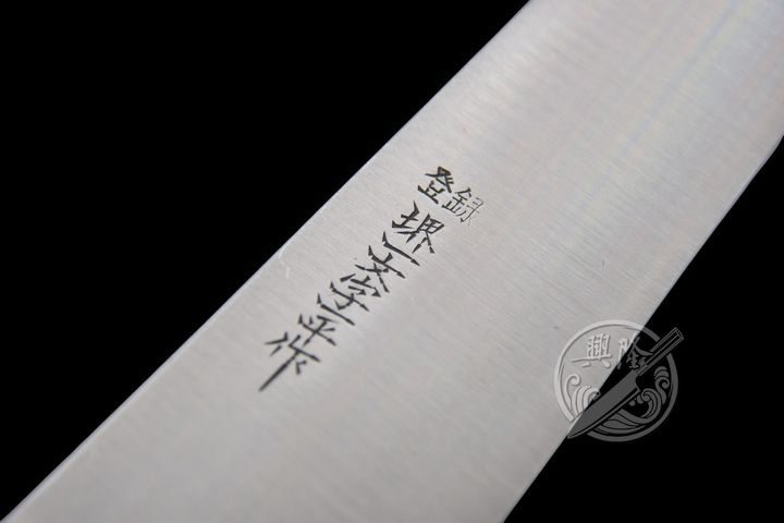 (02)+LOGO