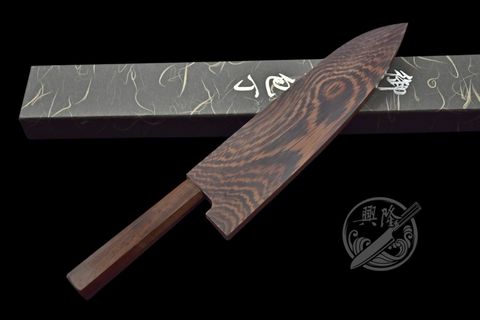 含鐵刀鞘(01)+LOGO