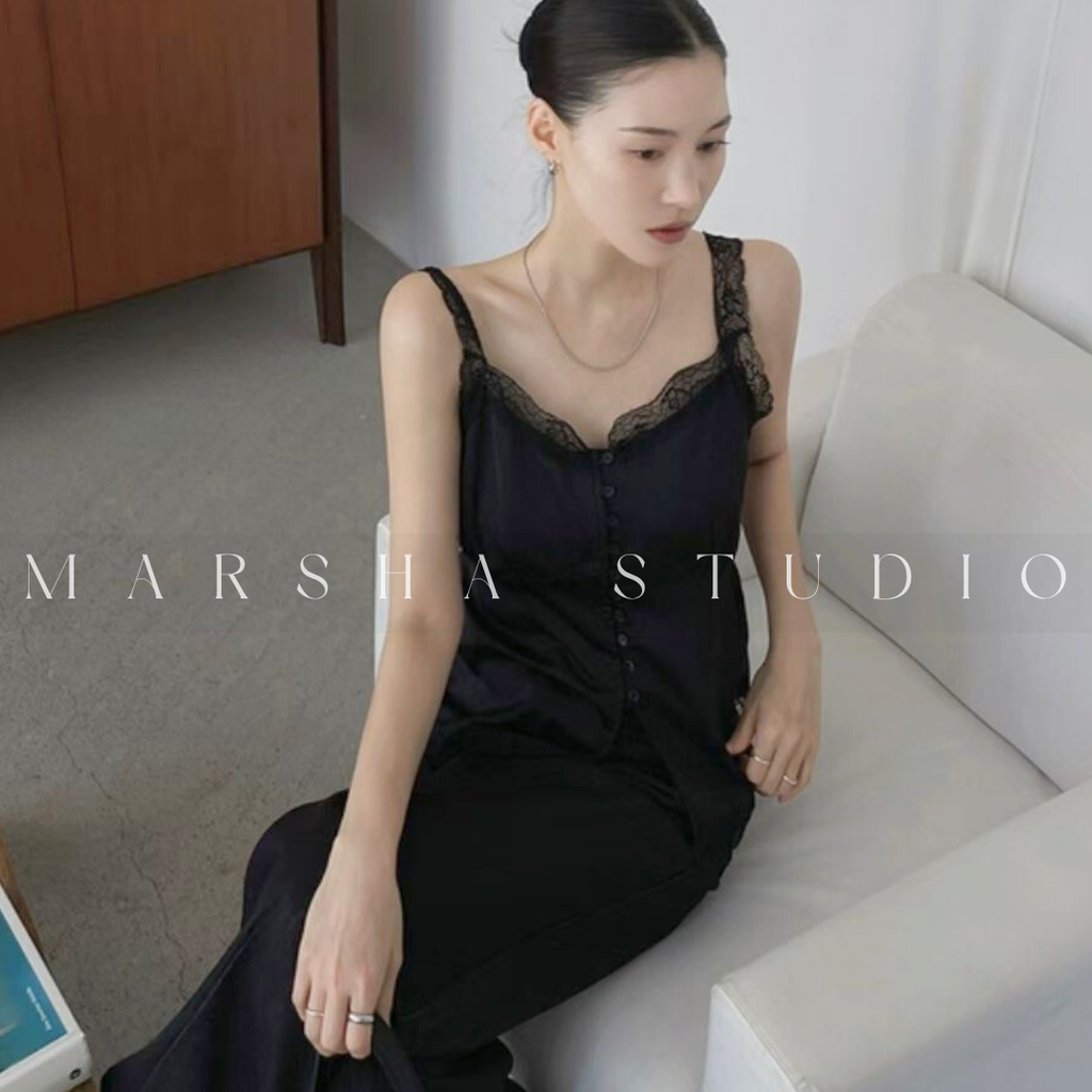 TOP｜Sleeveless_BUSTLING_緞面前開扣蕾絲細帶上衣 Polyester100% (8)