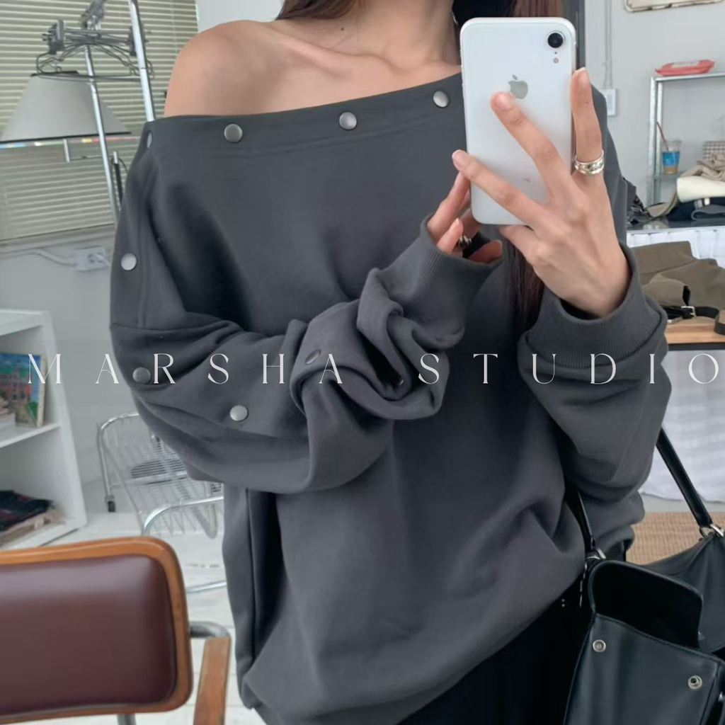 TOP｜LONG｜MONMOUTH｜金屬釦造型斜肩長袖上衣mtm (5)