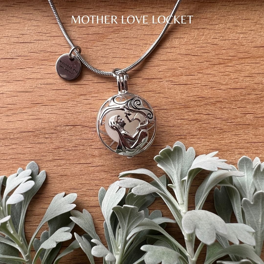 Mother Love Locket (10)