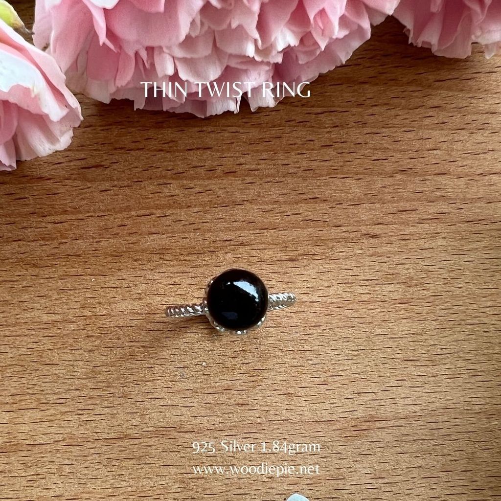 Thin Twist Ring (11)