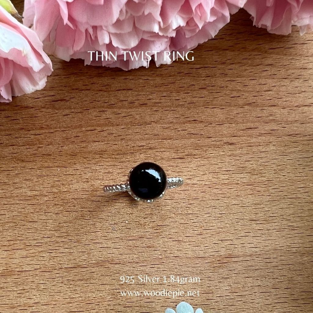 Thin Twist Ring (12)