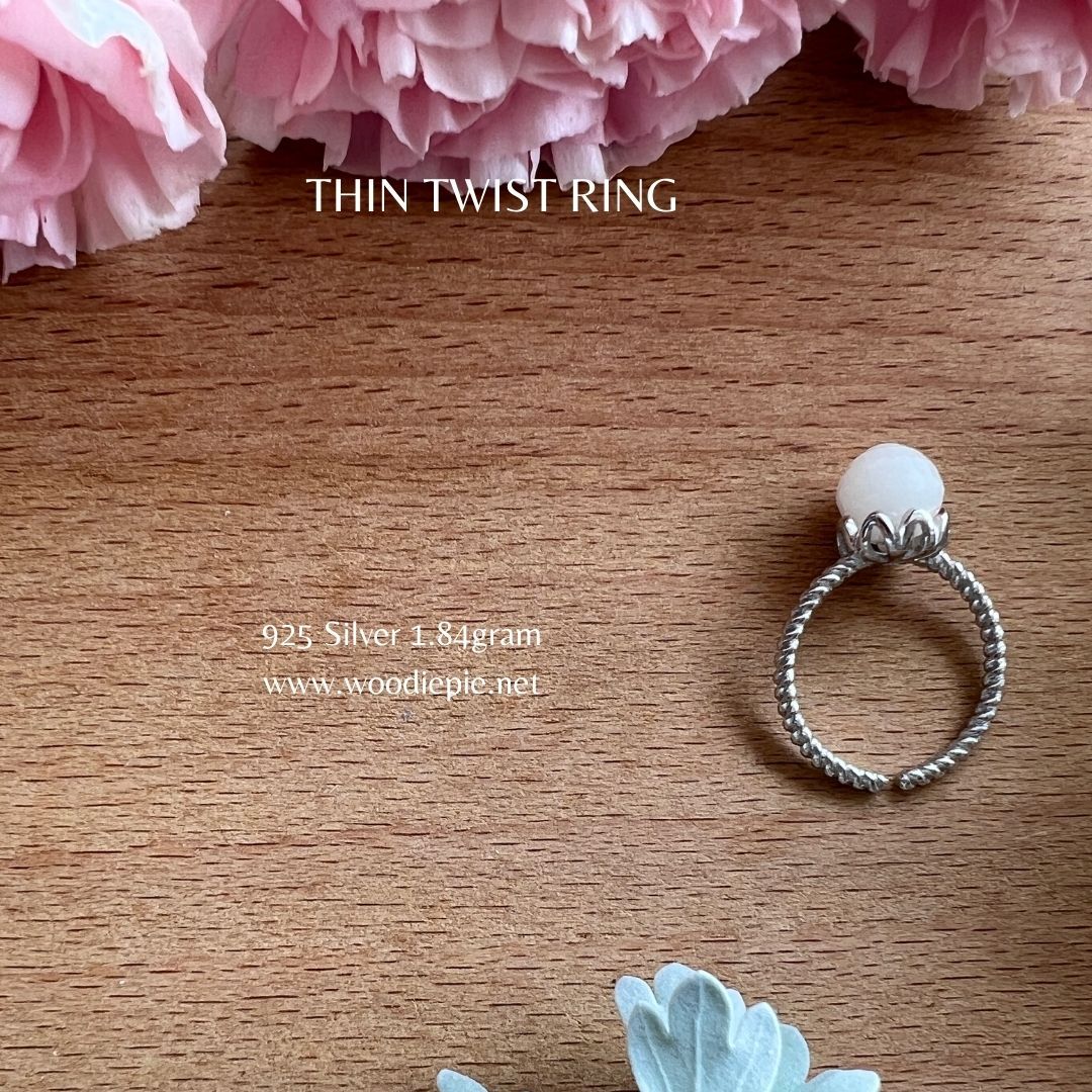 Thin Twist Ring (17)