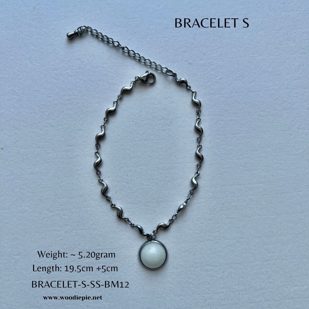 Single S Bracelet