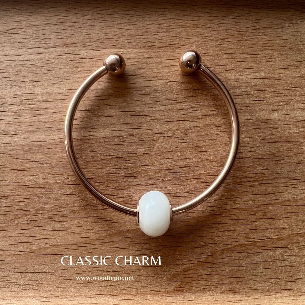 Classic Charm (13)