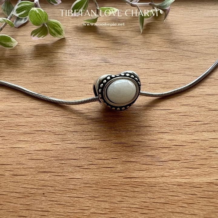 Tibetan Love Charm (10)