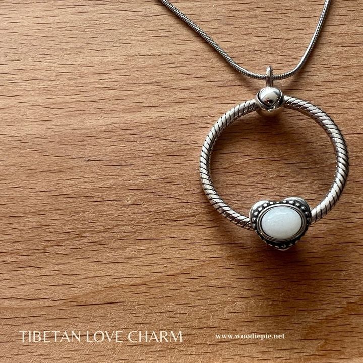 Tibetan Love Charm (1)