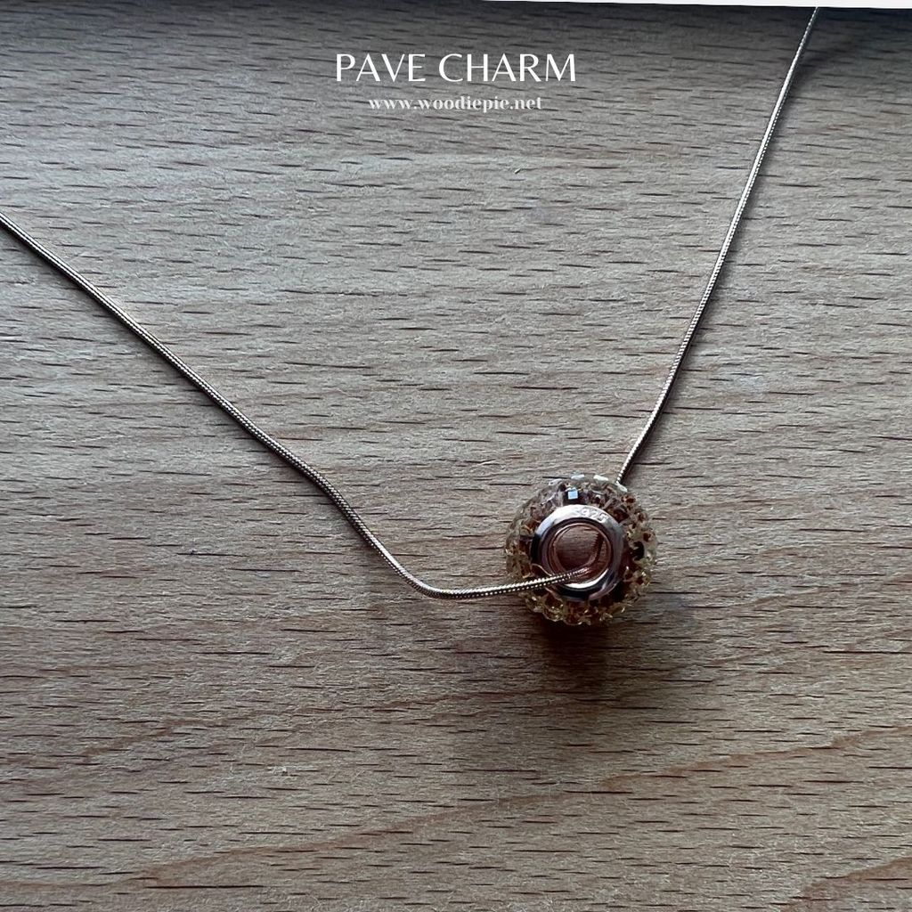 Pave Charm 18