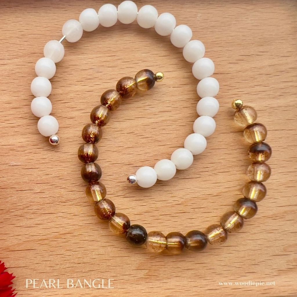 Pearl Bangle (20)