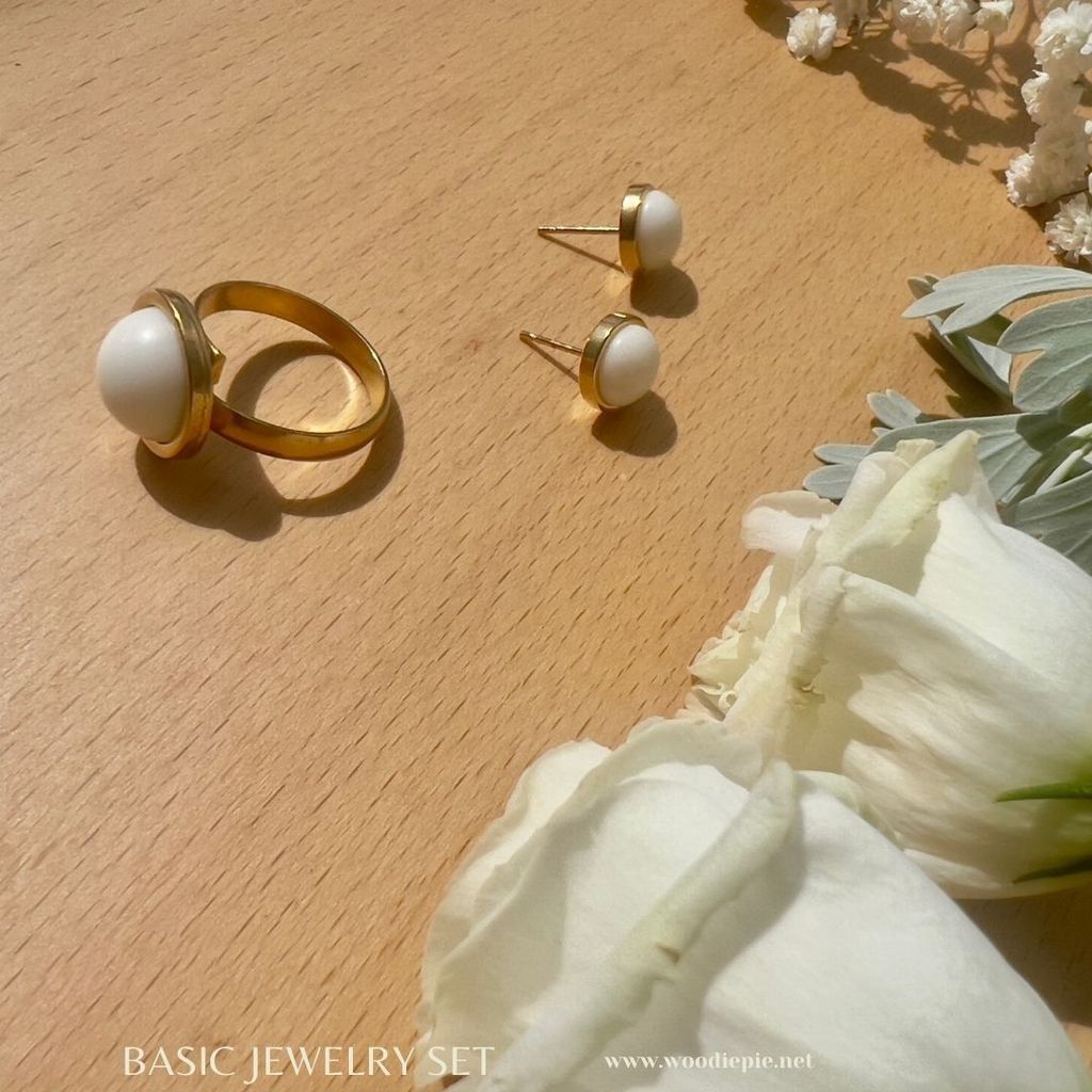 Gold Earring+Ring