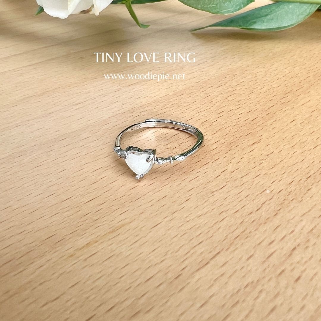 Tiny Love Ring (4)