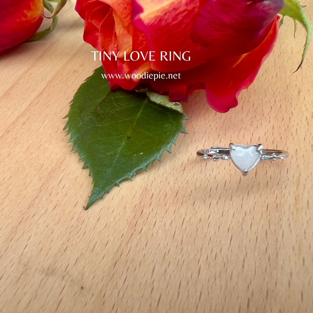 Tiny Love Ring (7)